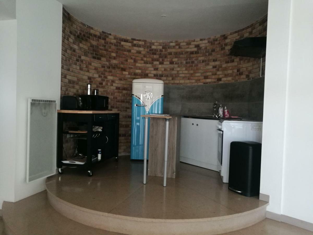 Aux Pieds Du Chateau Apartment Турнон-сюр-Рон Екстериор снимка